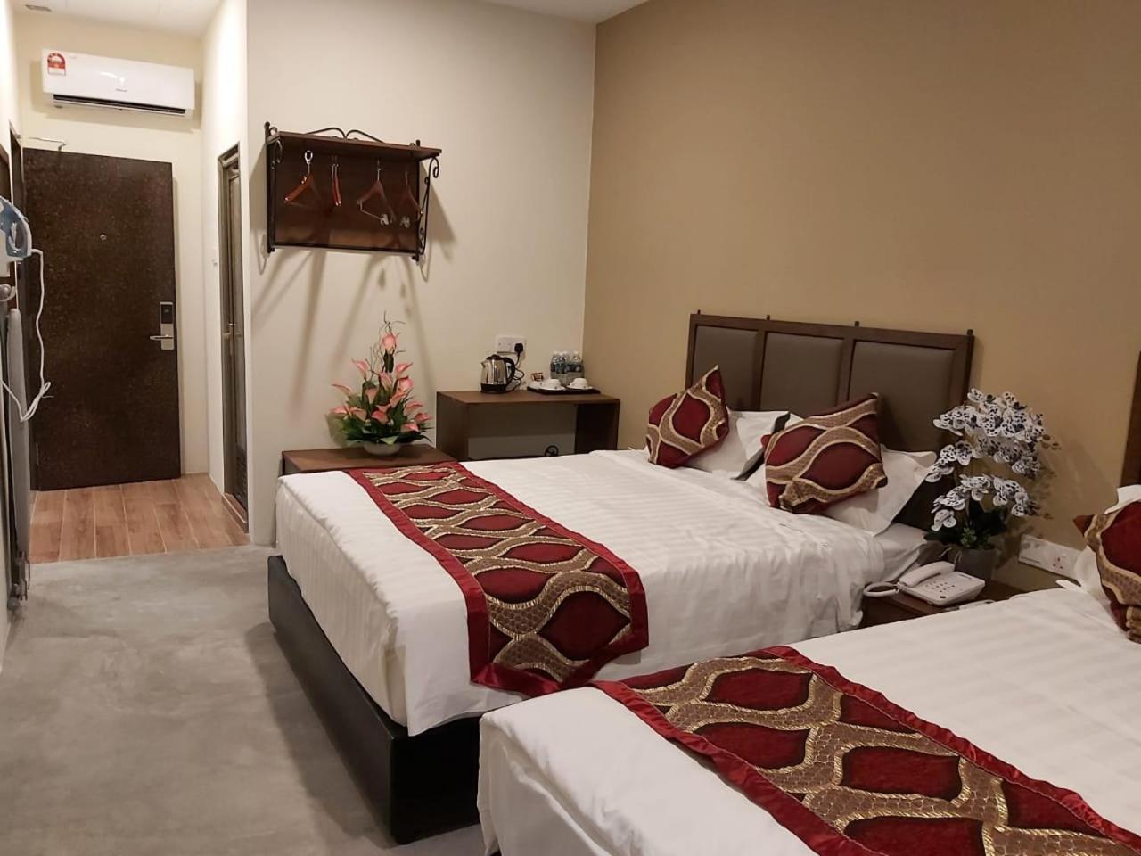 Kb Hotel Kepala Batas  Exterior foto